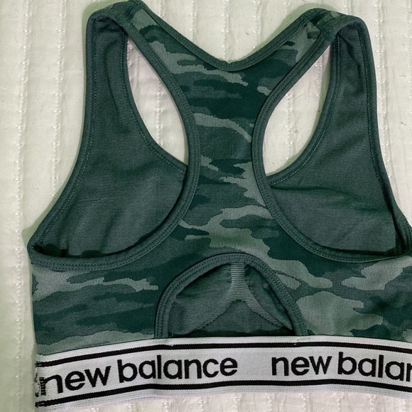 Camo Racer Back New Balance Sports Bra Size S - Picture 2 of 2